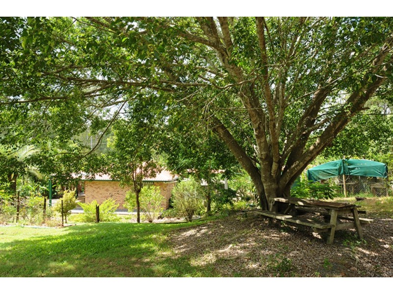 2065 Old Gympie Road, Glass House Mountains QLD 4518