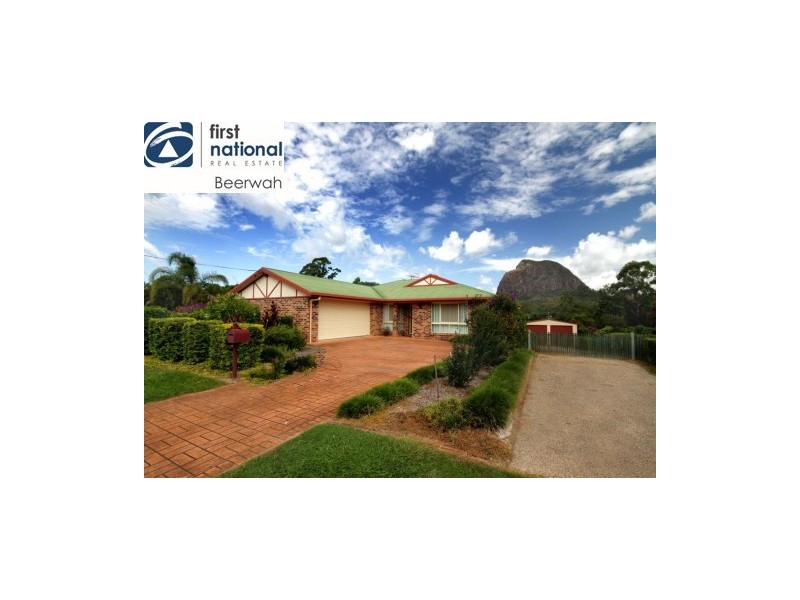 30 Ridgemount Place, Glass House Mountains QLD 4518
