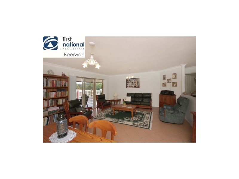 30 Ridgemount Place, Glass House Mountains QLD 4518