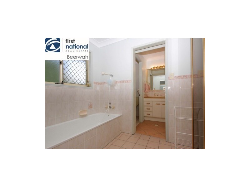 30 Ridgemount Place, Glass House Mountains QLD 4518
