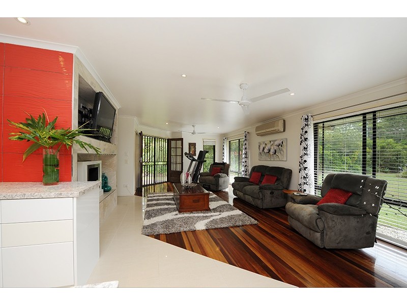 16 Gattera Road, Landsborough QLD 4550