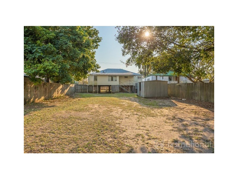 59 Beerwah Parade, Beerwah QLD 4519