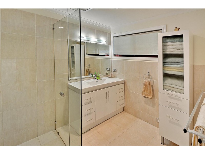 41 Whites Rd, Landsborough QLD 4550