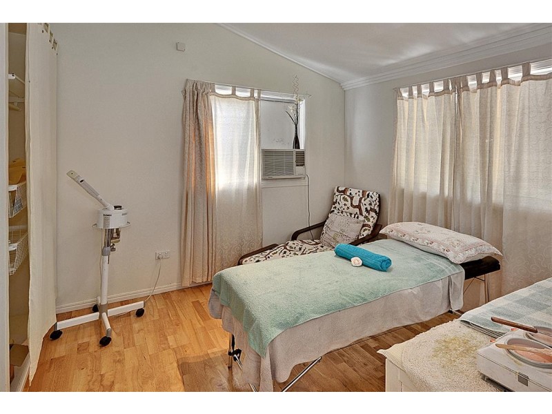 41 Whites Rd, Landsborough QLD 4550