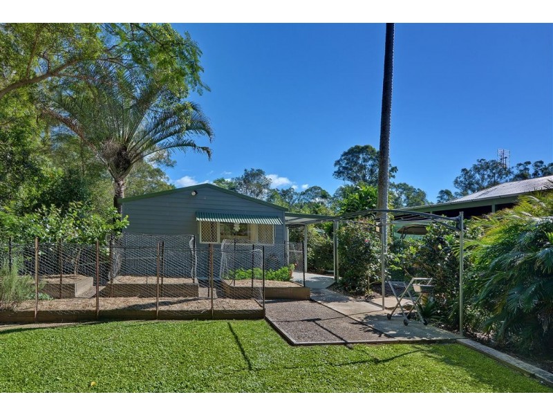 41 Whites Rd, Landsborough QLD 4550