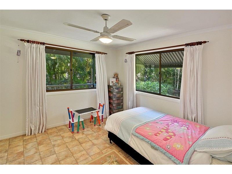 41 Whites Rd, Landsborough QLD 4550