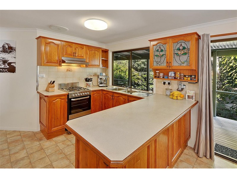 41 Whites Rd, Landsborough QLD 4550