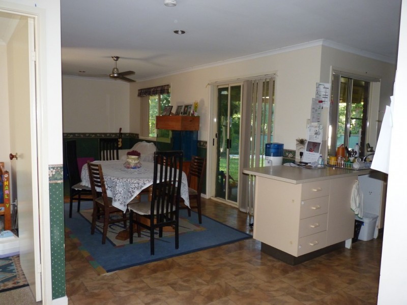 150 Peachester Road, Beerwah QLD 4519