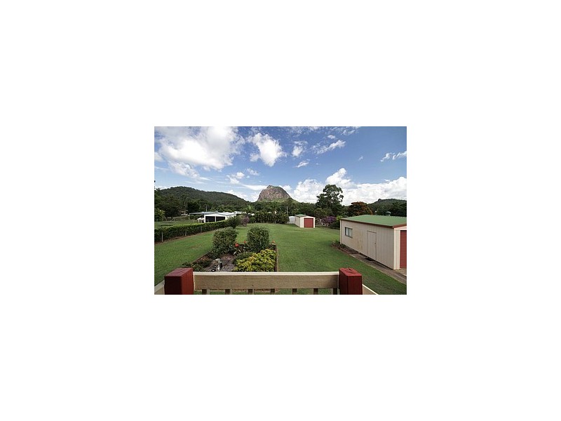 30 Ridgemount Place, Glass House Mountains QLD 4518