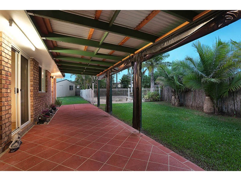 2 Rosewood Court, Landsborough QLD 4550