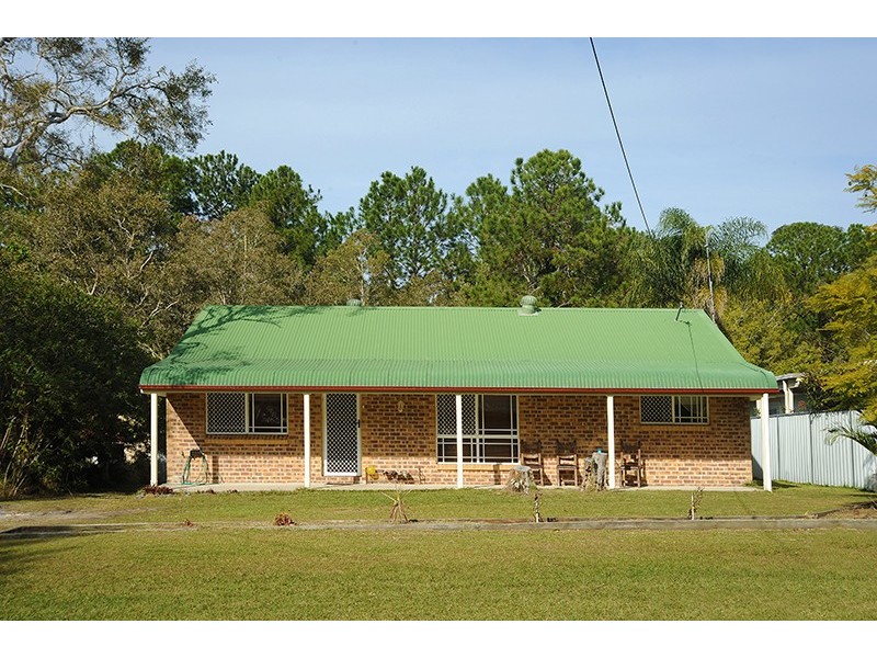 8a Greber Rd, Beerwah QLD 4519
