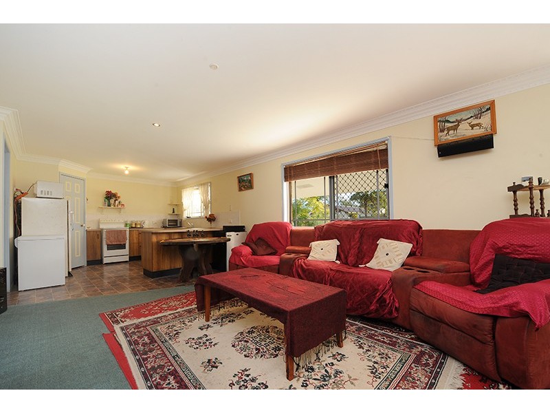 8a Greber Rd, Beerwah QLD 4519