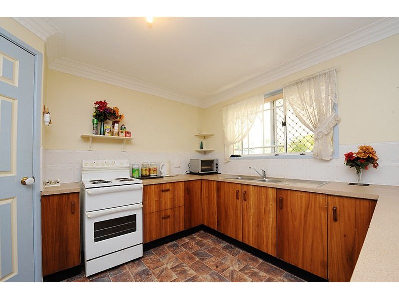 8a Greber Rd, Beerwah QLD 4519