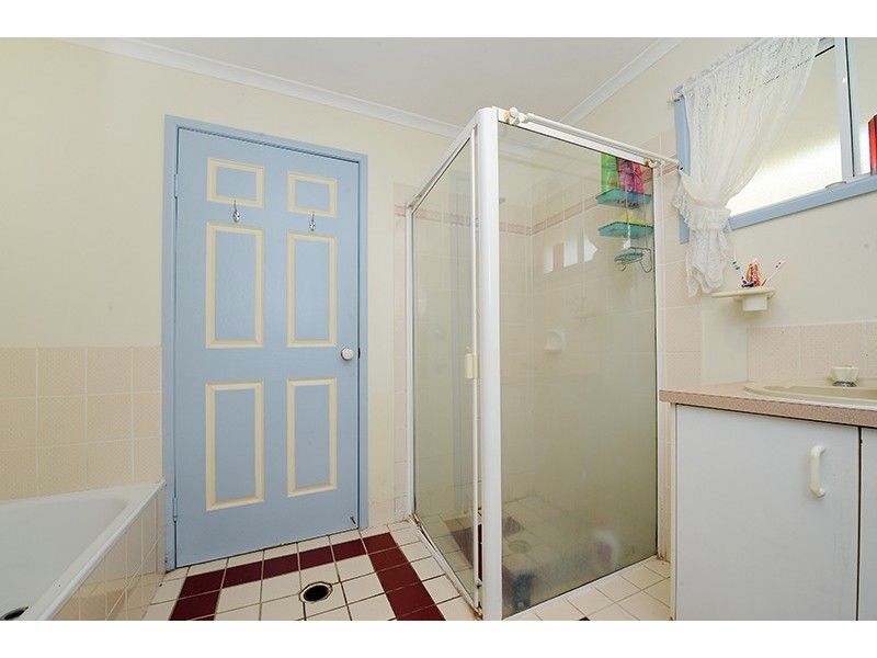 8a Greber Rd, Beerwah QLD 4519