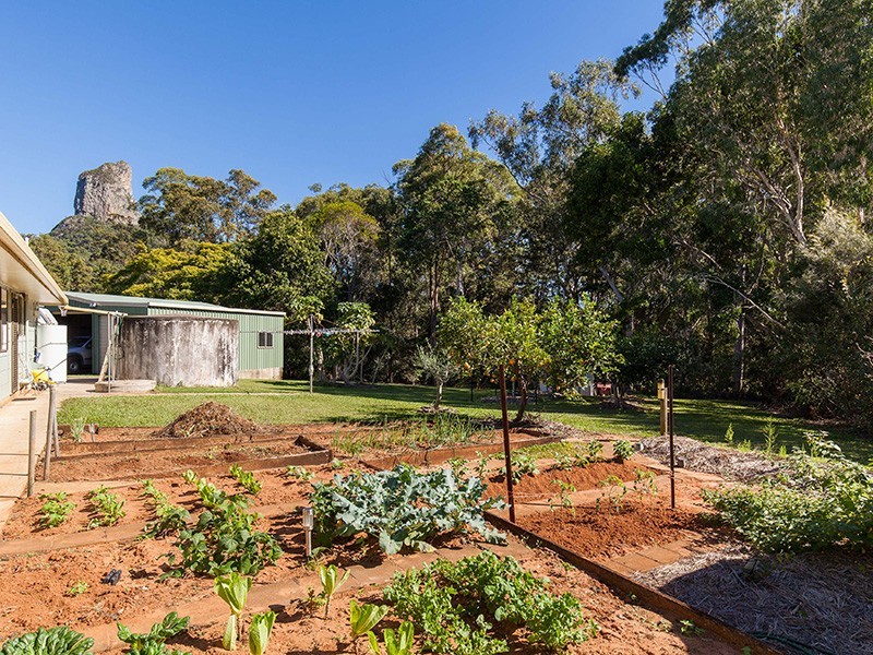 22 Gould Dve, Glass House Mountains QLD 4518