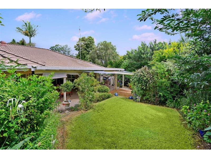 2 Vista CT, Glass House Mountains QLD 4518