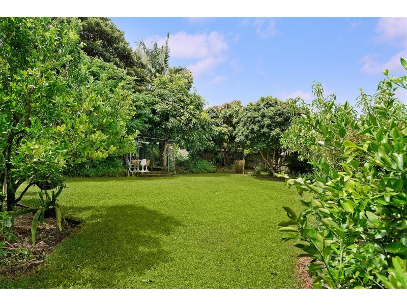 2 Vista CT, Glass House Mountains QLD 4518