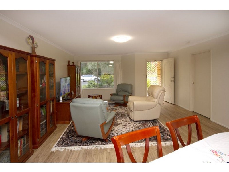 15 Cunningham Avenue, Landsborough QLD 4550