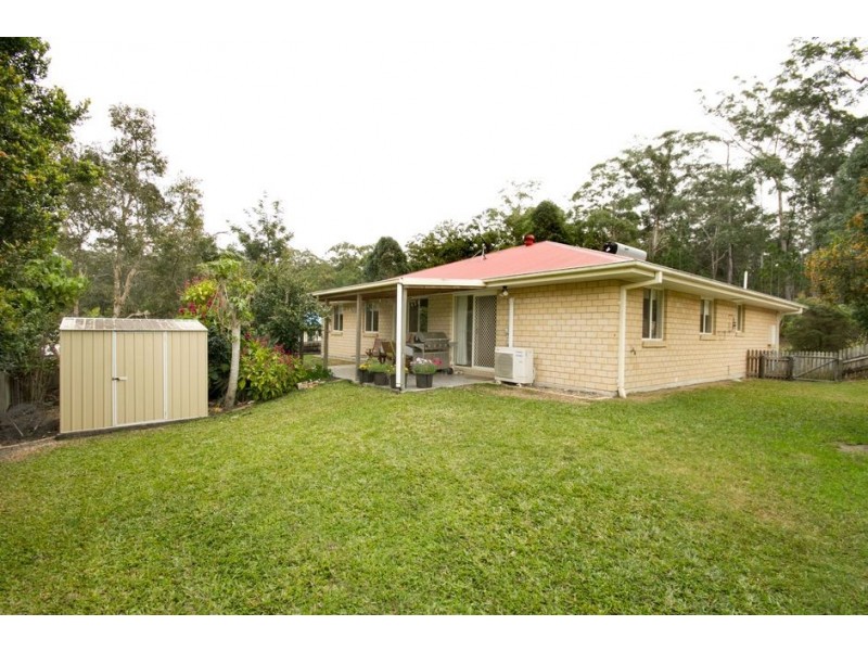 15 Cunningham Avenue, Landsborough QLD 4550