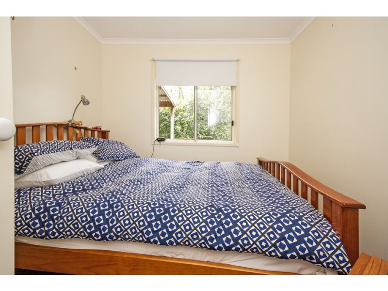 15 Cunningham Avenue, Landsborough QLD 4550