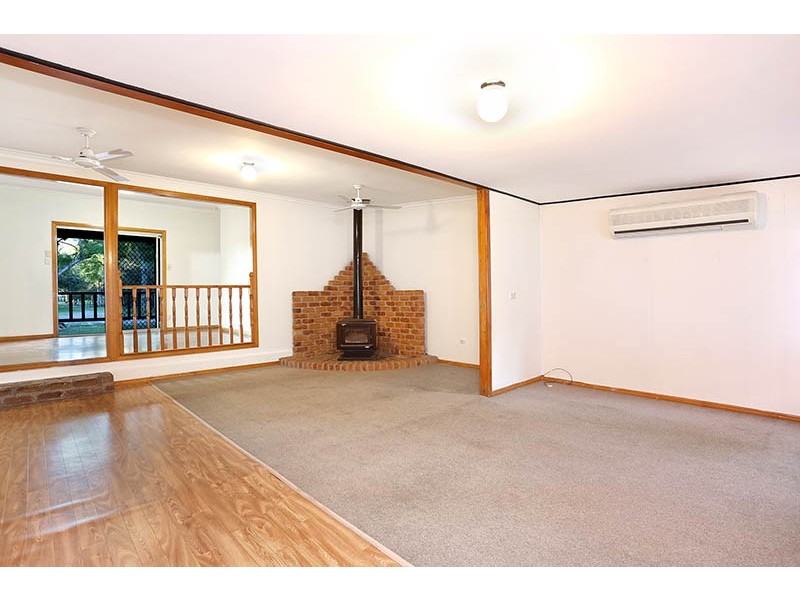 218 Hardwood Road, Landsborough QLD 4550