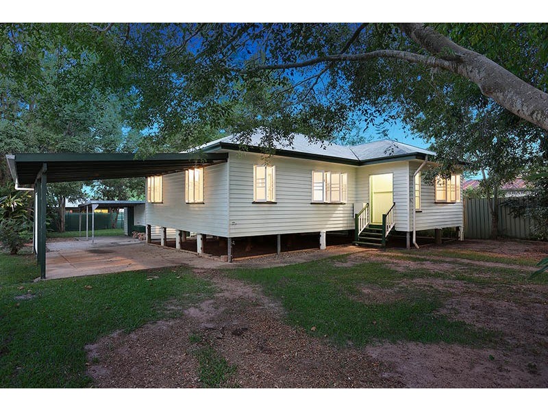 65 Beerwah Pde, Beerwah QLD 4519