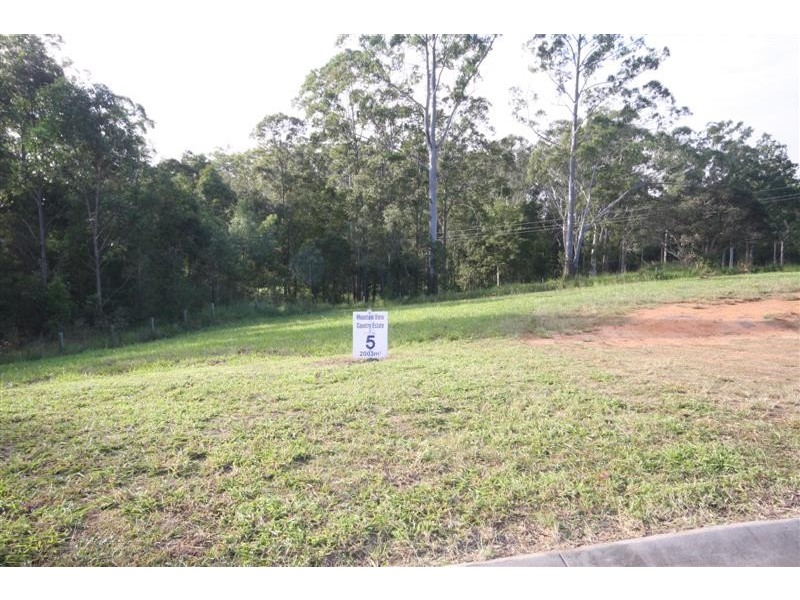 12 Lachlan Crescent, Beerwah QLD 4519