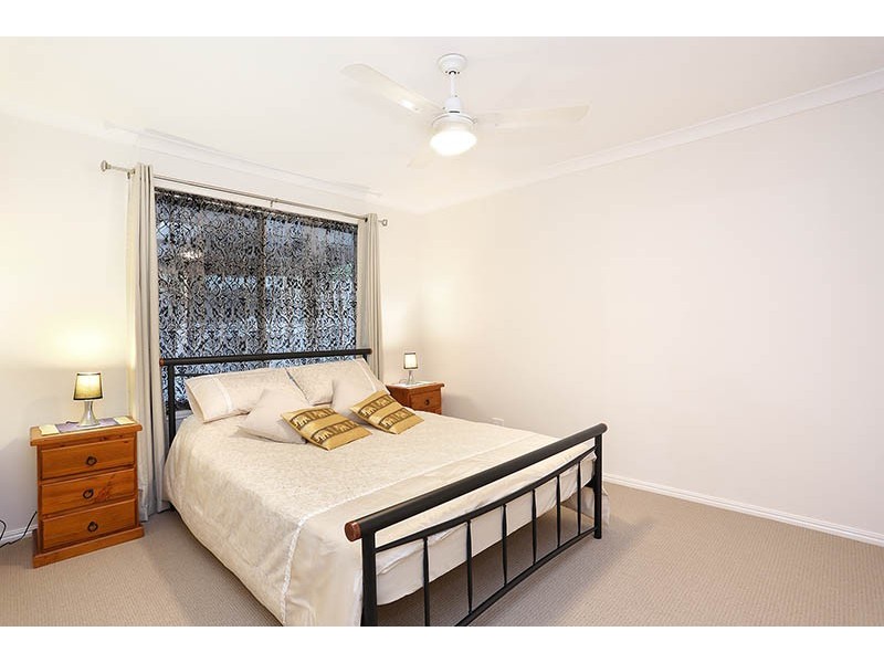 25 Railway Pde, Glass House Mountains QLD 4518