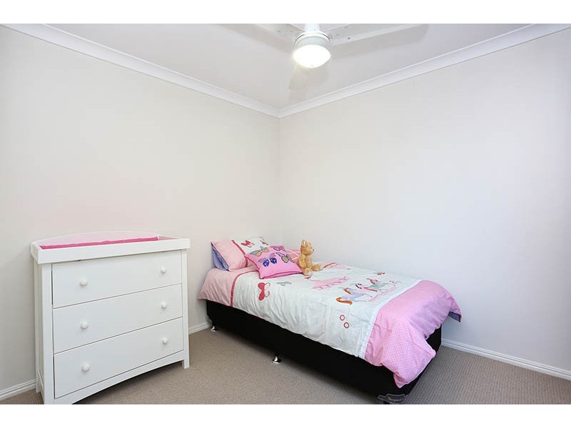 25 Railway Pde, Glass House Mountains QLD 4518