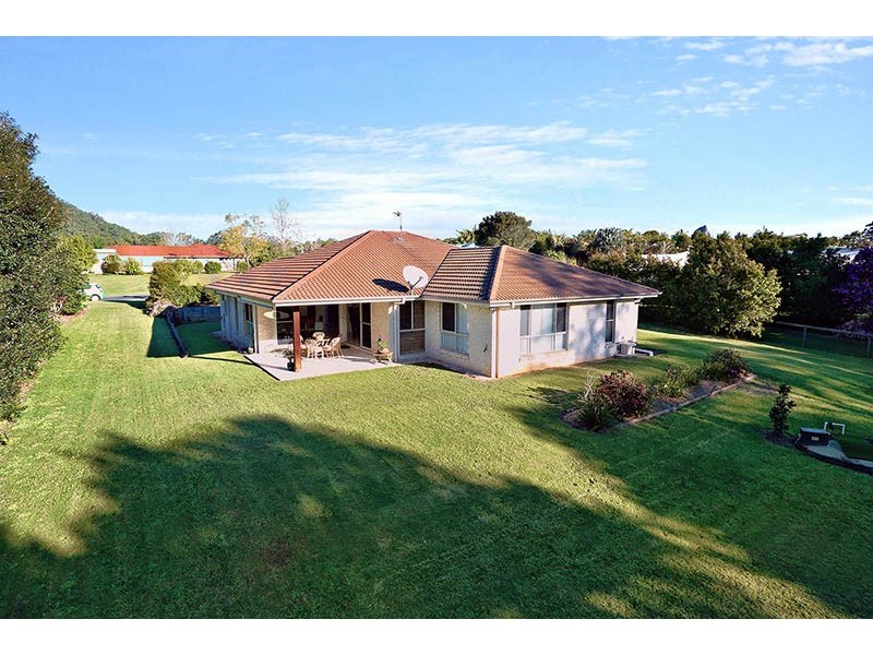 29 Toriana Place, Beerwah QLD 4519