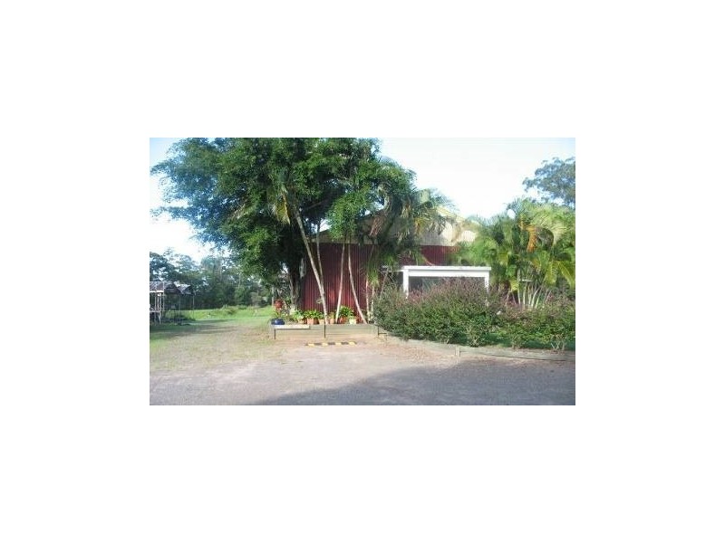 34 Thompson Rd, Beerwah QLD 4519