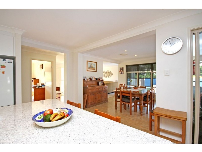 13 Peak View Place, Glass House Mountains QLD 4518