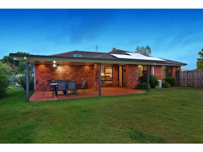 2 Sapphire Court, Beerwah QLD 4519