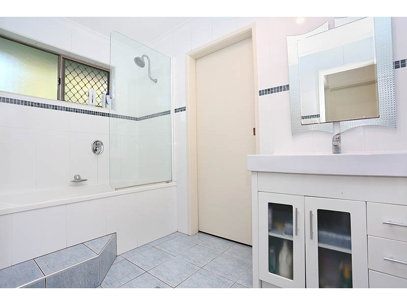 4 Forestdale Road, Landsborough QLD 4550