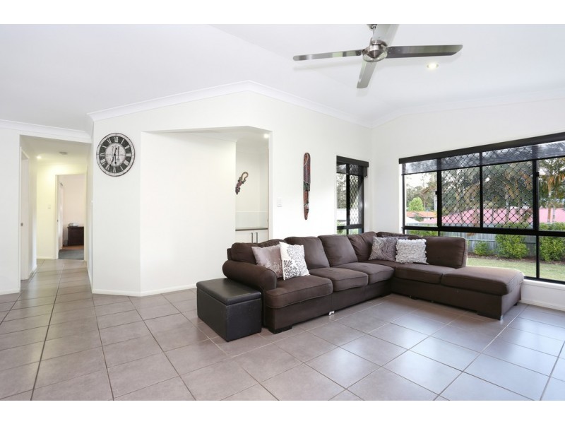 11 Coljohn Street, Landsborough QLD 4550