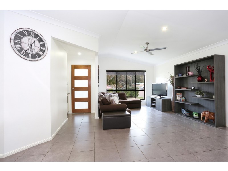11 Coljohn Street, Landsborough QLD 4550