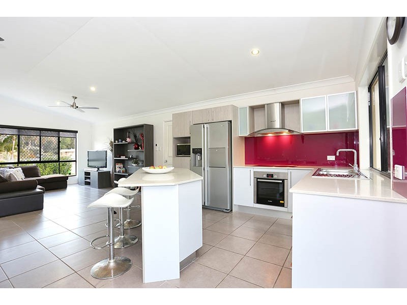 11 Coljohn Street, Landsborough QLD 4550