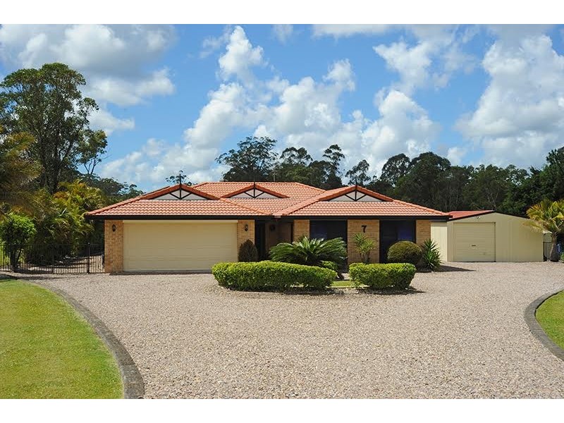 7 Wattlebird Place, Landsborough QLD 4550