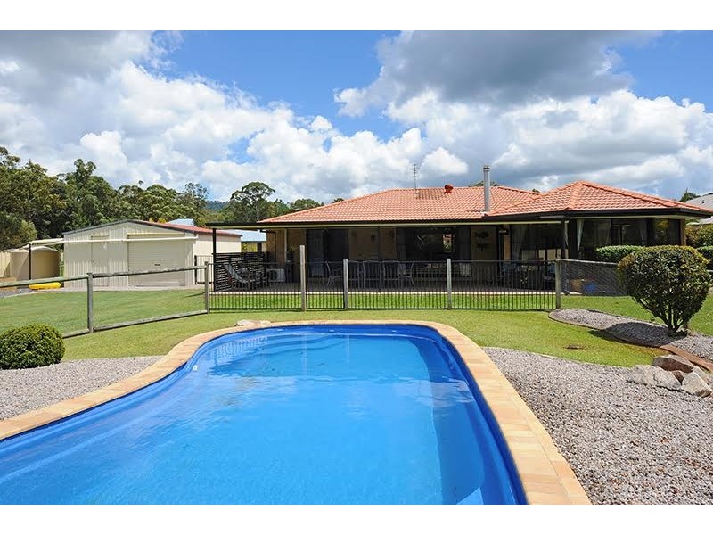 7 Wattlebird Place, Landsborough QLD 4550