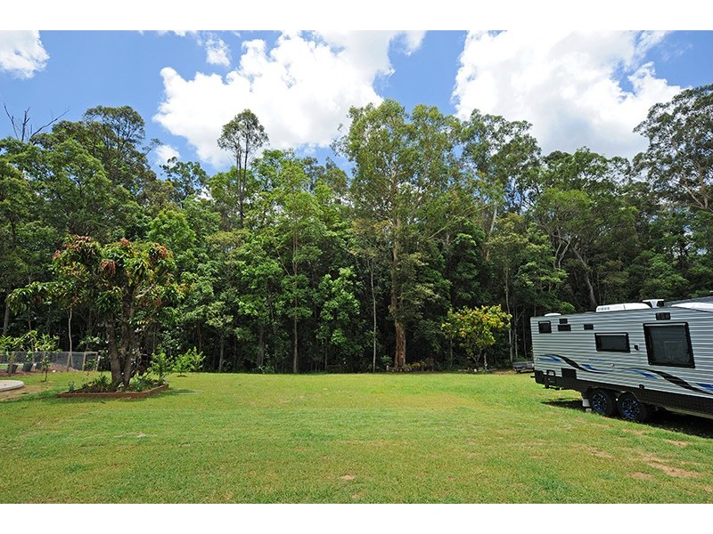 239 Lindeman Road, Beerwah QLD 4519