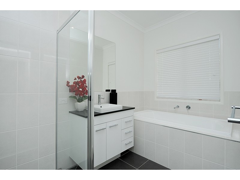239 Lindeman Road, Beerwah QLD 4519