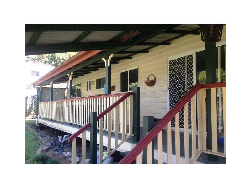 27 Shaws Road, Beerwah QLD 4519