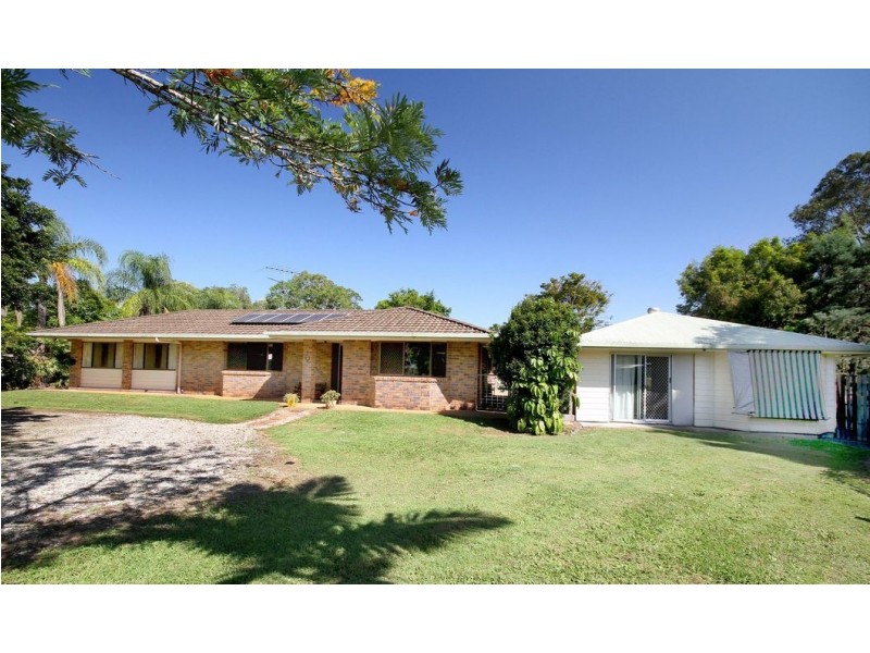 27 Cabrera Crescent, Beerwah QLD 4519