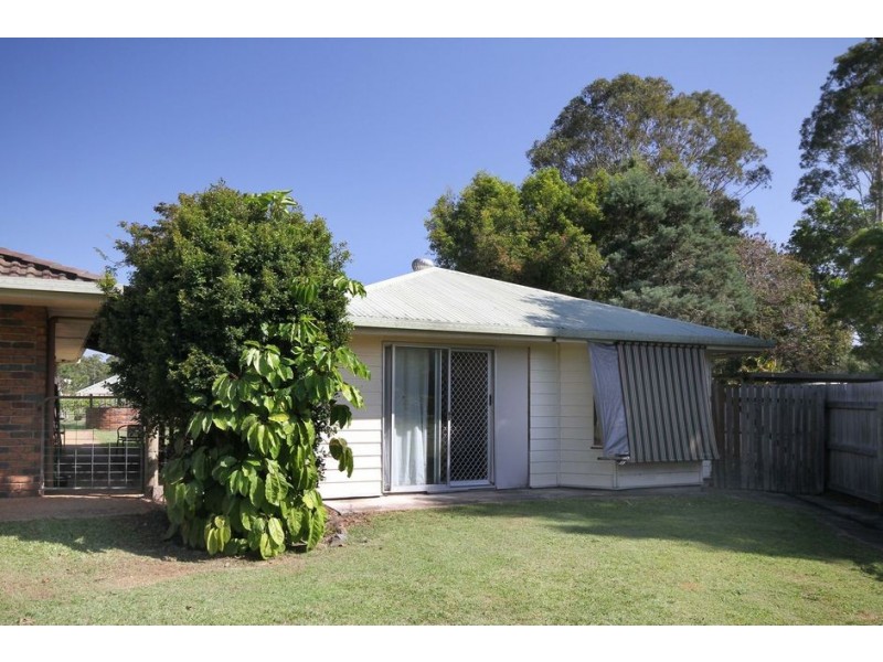 27 Cabrera Crescent, Beerwah QLD 4519