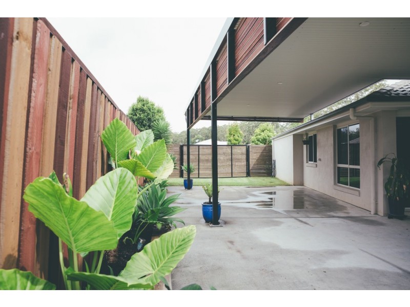 20 Red Ash Court, Beerwah QLD 4519