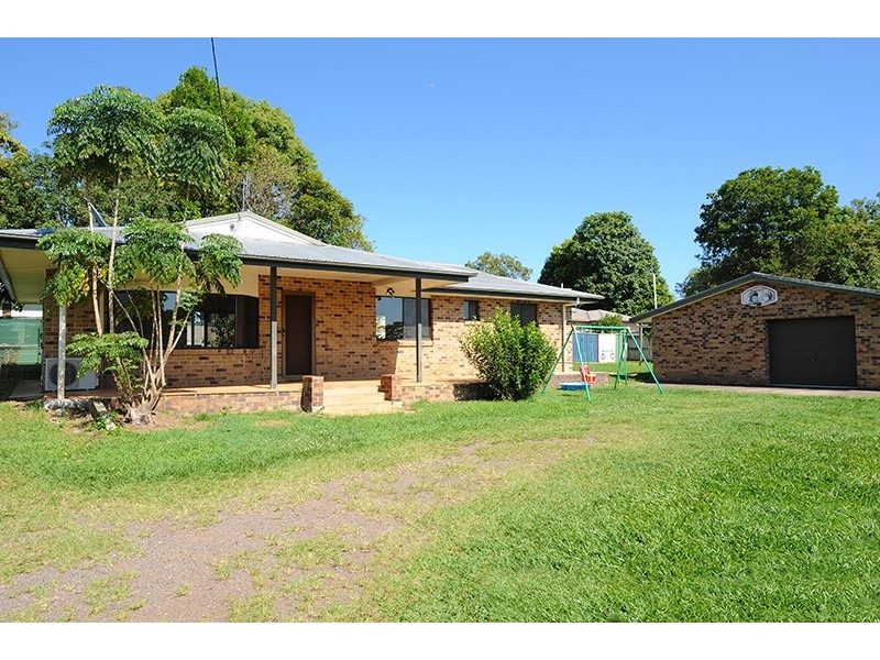 12 Laurel Street, Beerwah QLD 4519