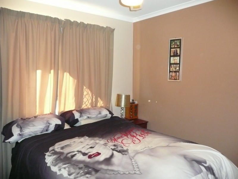 14 Macamia Grove, Glass House Mountains QLD 4518