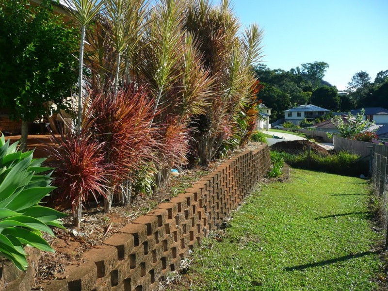 14 Macamia Grove, Glass House Mountains QLD 4518