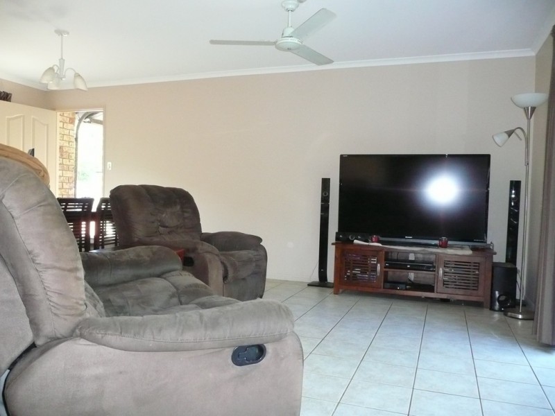 14 Macamia Grove, Glass House Mountains QLD 4518