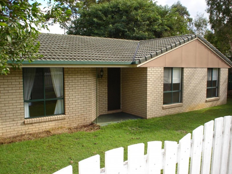 12 Allan Avenue, Glass House Mountains QLD 4518